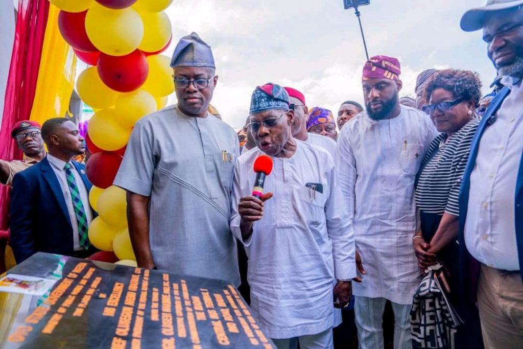 Obasanjo Urges Makinde to Ignore Critics, Praises Ibadan Bus Terminal Project