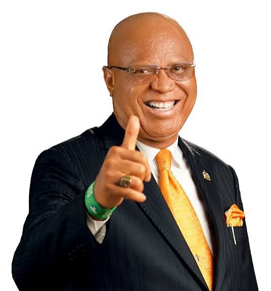 Akwa Ibom Governor: Father’s Death led Me into Lagos Hawking