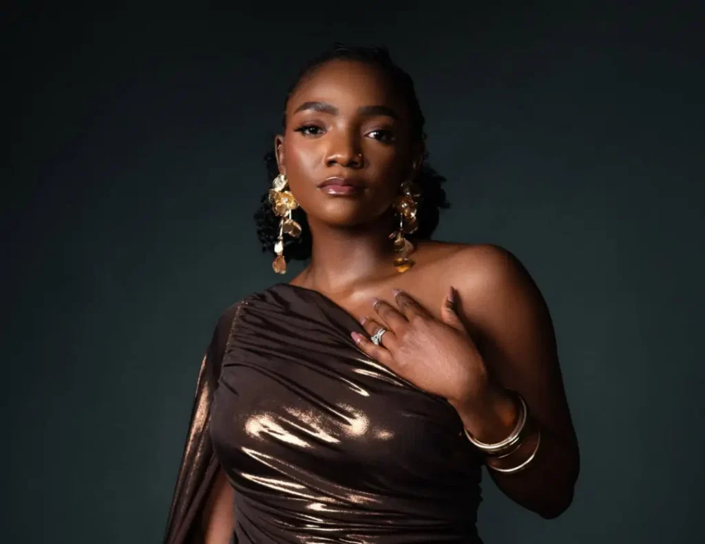 Simi Breaks Silence on Bullying Over Old Tweets
