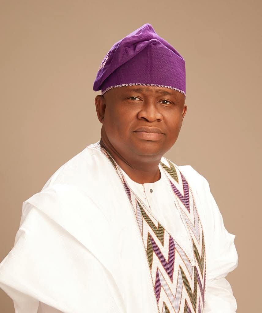 Yayi obtains APC governorship nomination forms