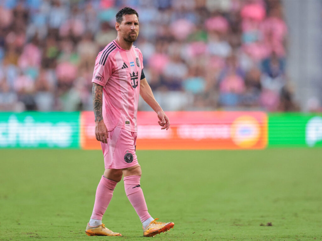 Messi sparks injury concerns ahead of World Cup