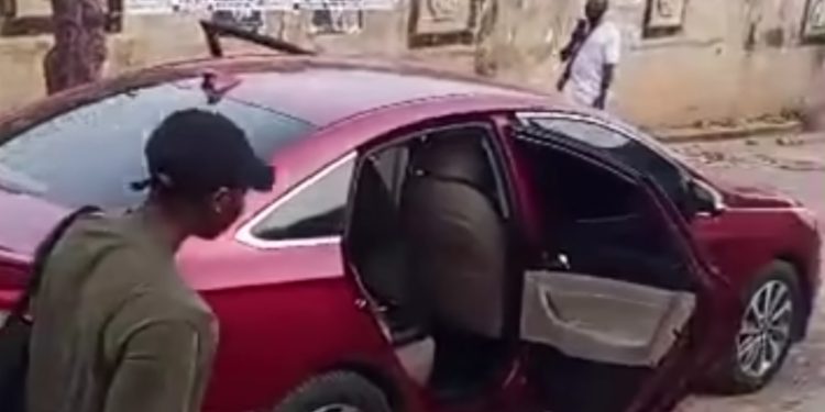 Adelabu’s Sister, Twin Children Abducted by Gunmen in Ibadan