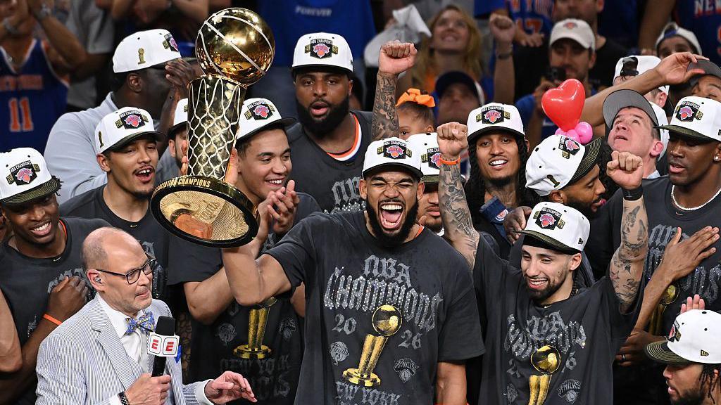 New york knicks win nba championship after defeating san Antonio spurs 4-1