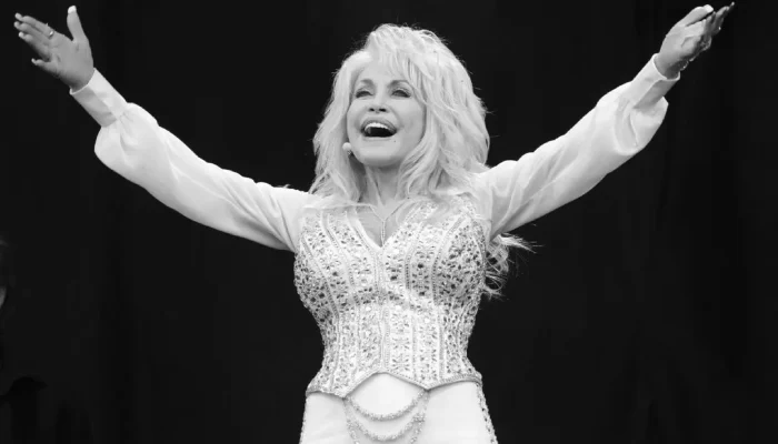 Beyoncé, Taylor Swift and Elton John Pay Tribute to Dolly Parton